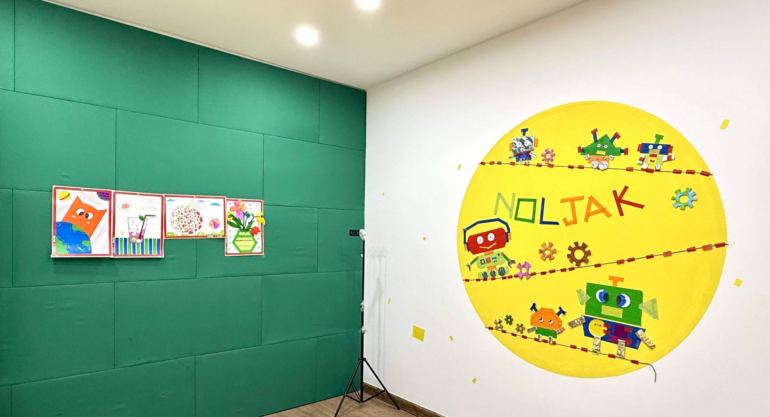 Robot Vào Lớp Học Rồi Kìa!