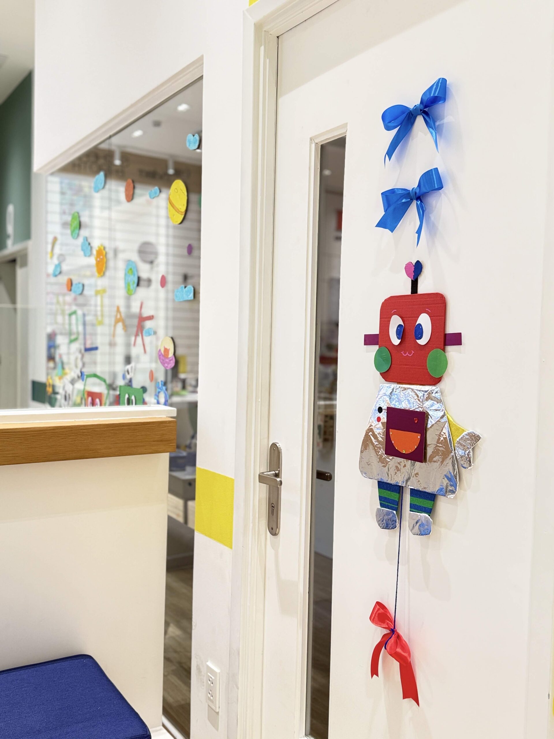 Robot Vào Lớp Học Noljak Vincom Lê Văn Việt Quận 9