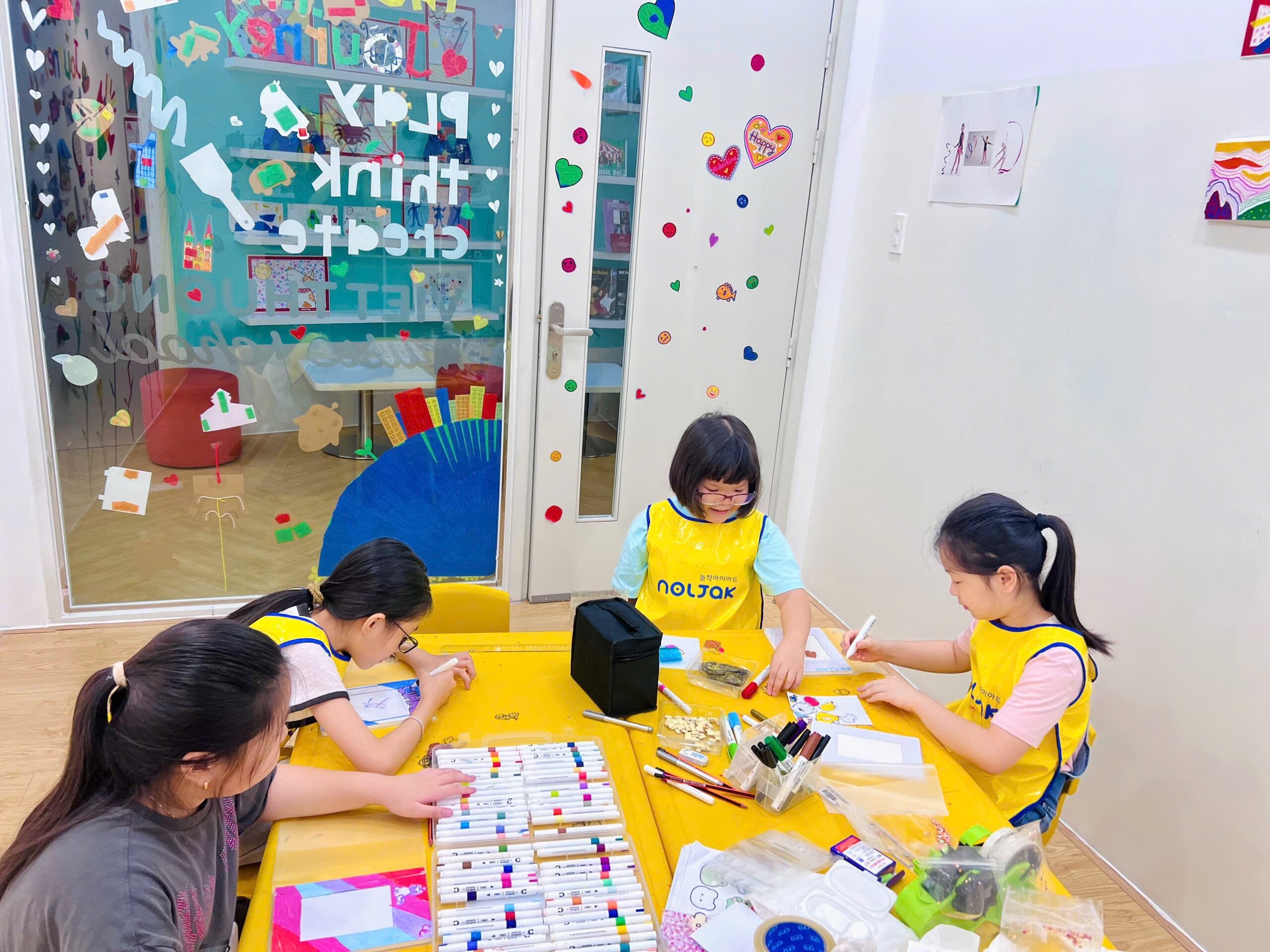 📓 Chiếc sổ tay nhỏ – Góc riêng của bé 🌈✨