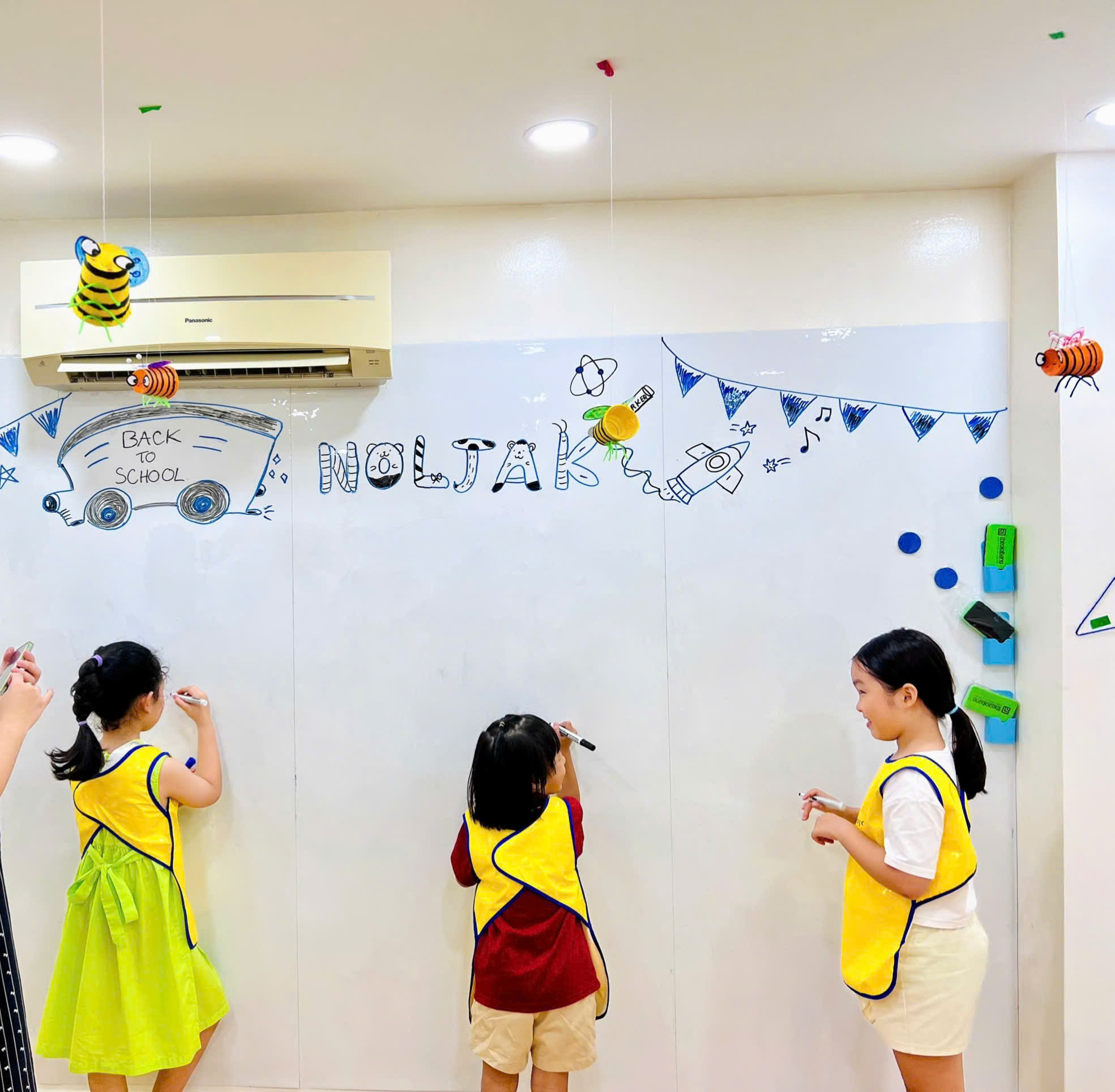 ? XÉ DÁn ĐƯỜng Cong – Tranh VẼ TỪ NhỮng MẢnh NhỎ ?