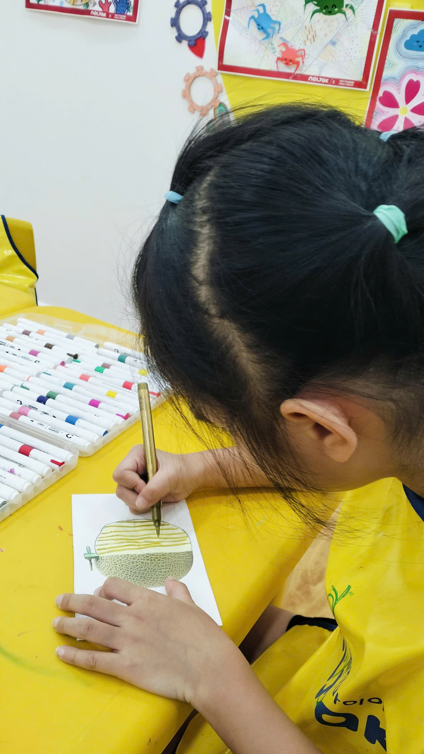 🍉 SẮc MÀu TrÁi CÂy TrÊn ĐĨa PhẤn 🎨🍌🍓