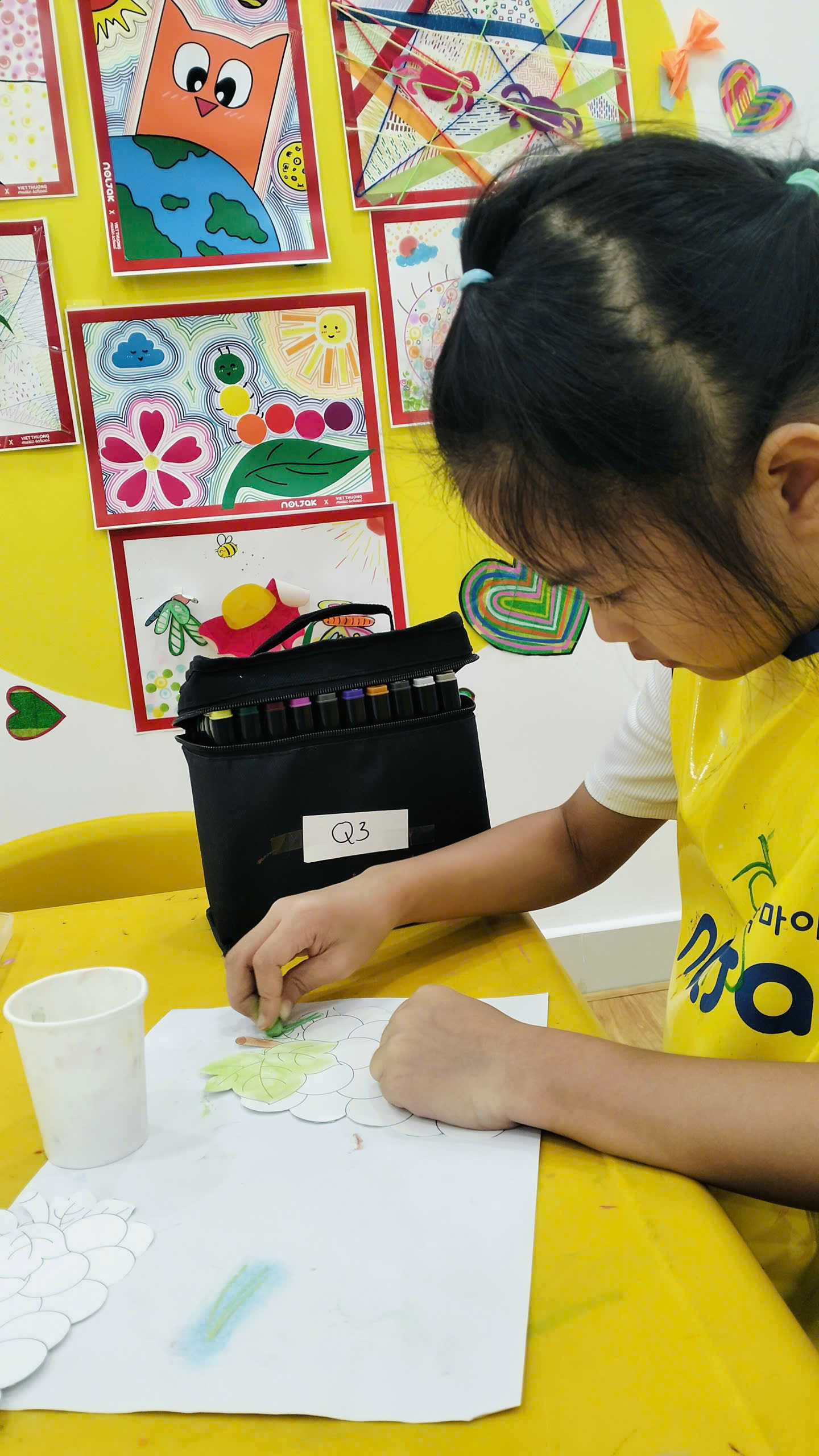 🍉 SẮc MÀu TrÁi CÂy TrÊn ĐĨa PhẤn 🎨🍌🍓