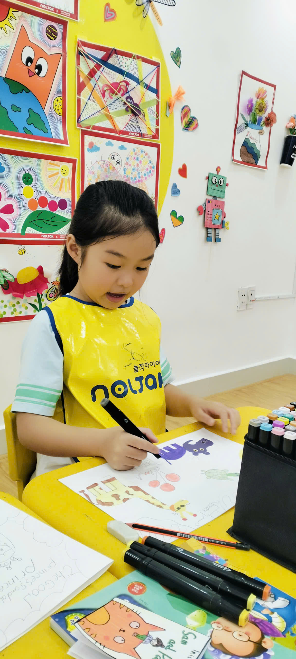 🎨 HỌa SĨ NhÍ KỂ ChuyỆn BẰng Tranh