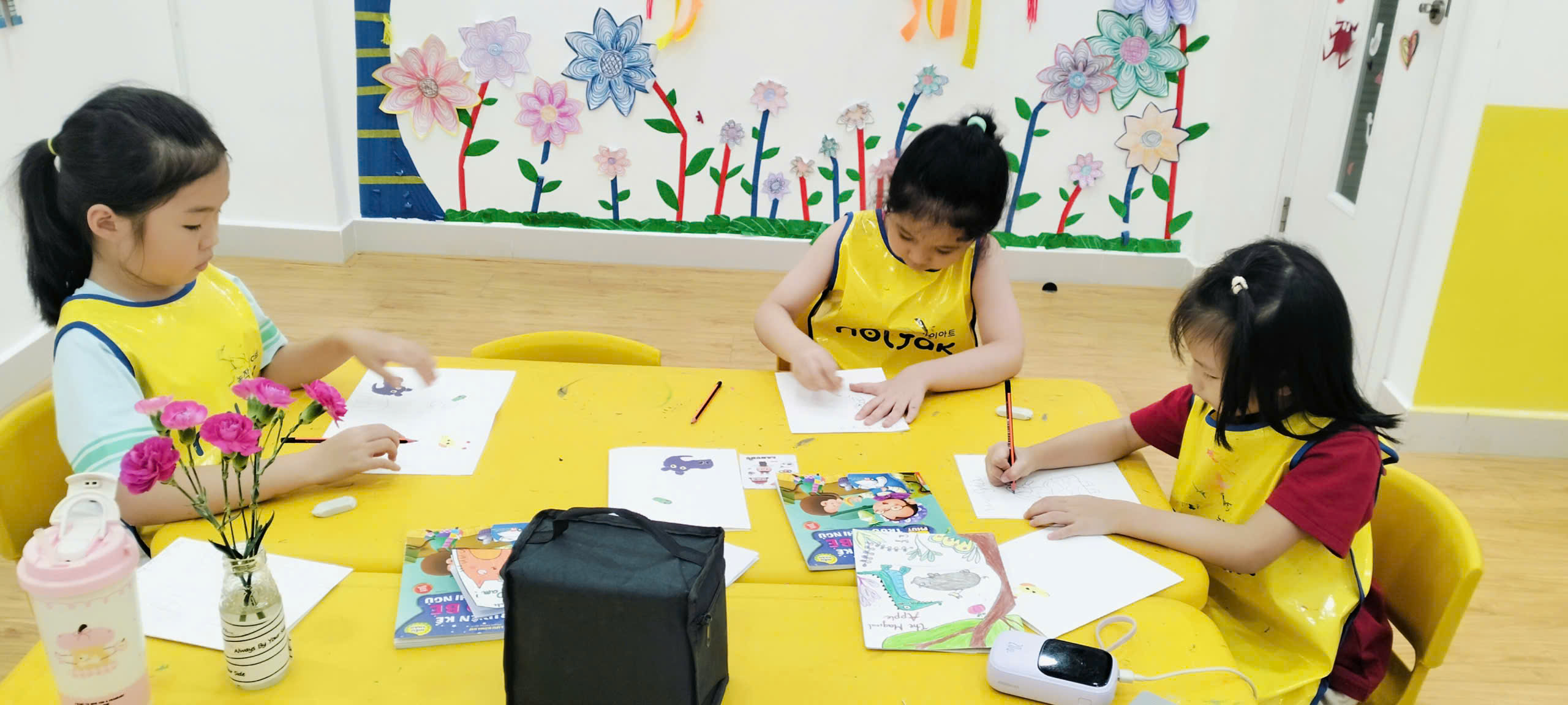 🎨 HỌa SĨ NhÍ KỂ ChuyỆn BẰng Tranh