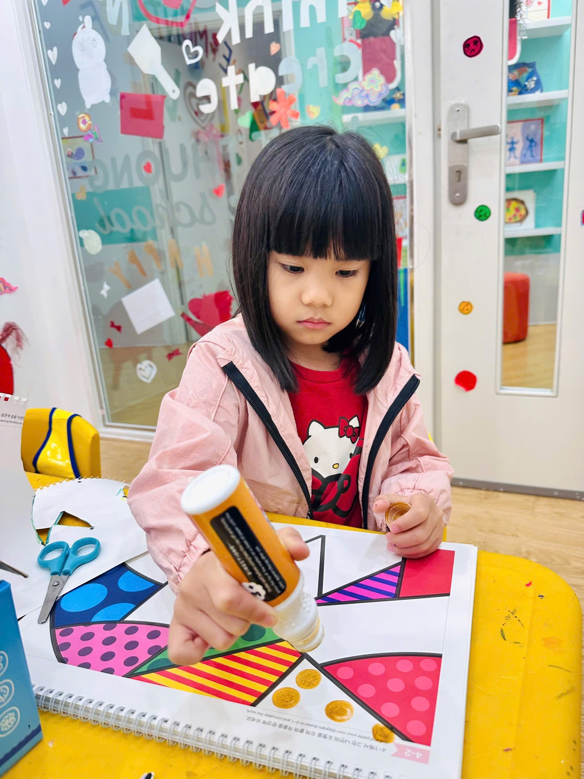 Bùng Nổ Màu Sắc Cùng Phong Cách Pop Art