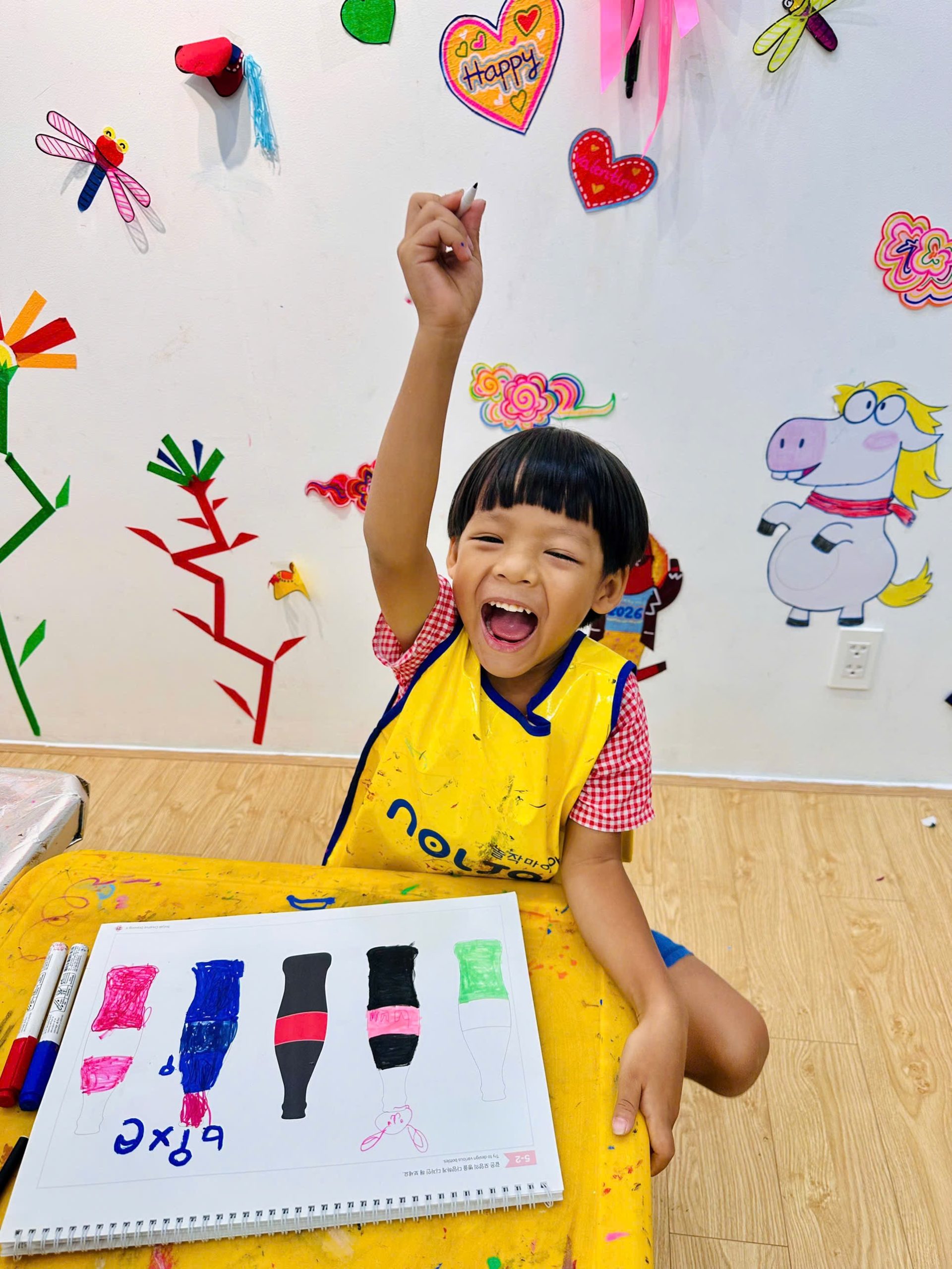 Thiết Kế Lon Nước Ngọt Của Riêng Mình – Học Vẽ Mà Vui Như Mở Tiệc 🥤✨