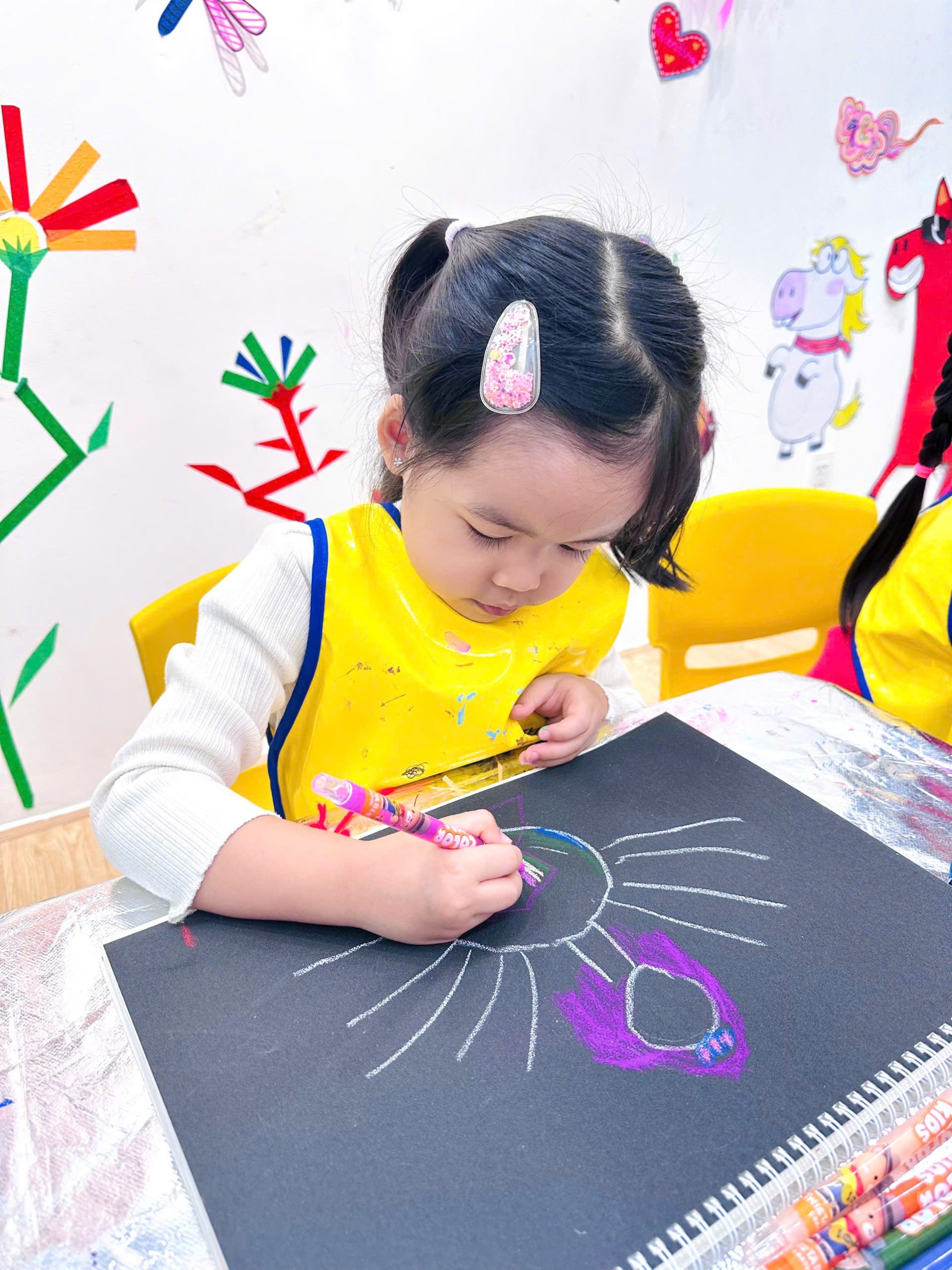 Vẻ đẹp Của Chú Công Qua Góc Nhìn Của Các Con 🦚✨