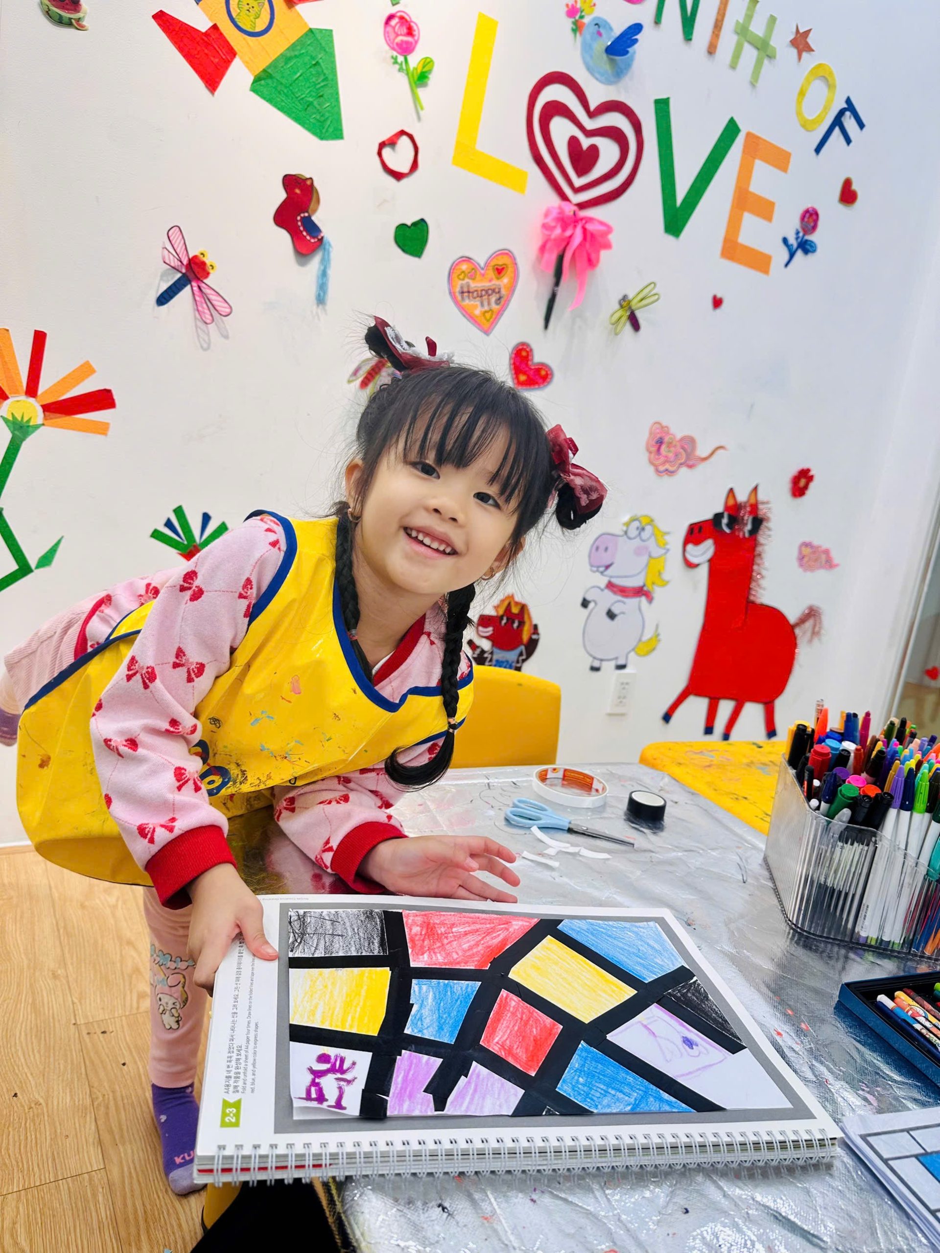 Khám Phá Phong Cách Piet Mondrian