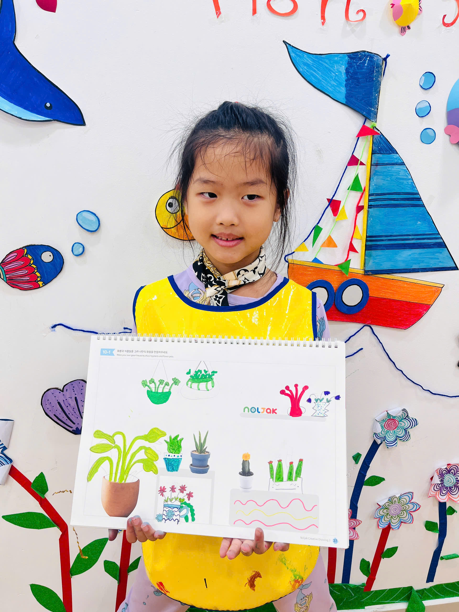 Q3 Suzy VÀ Sumi LỌ Hoa