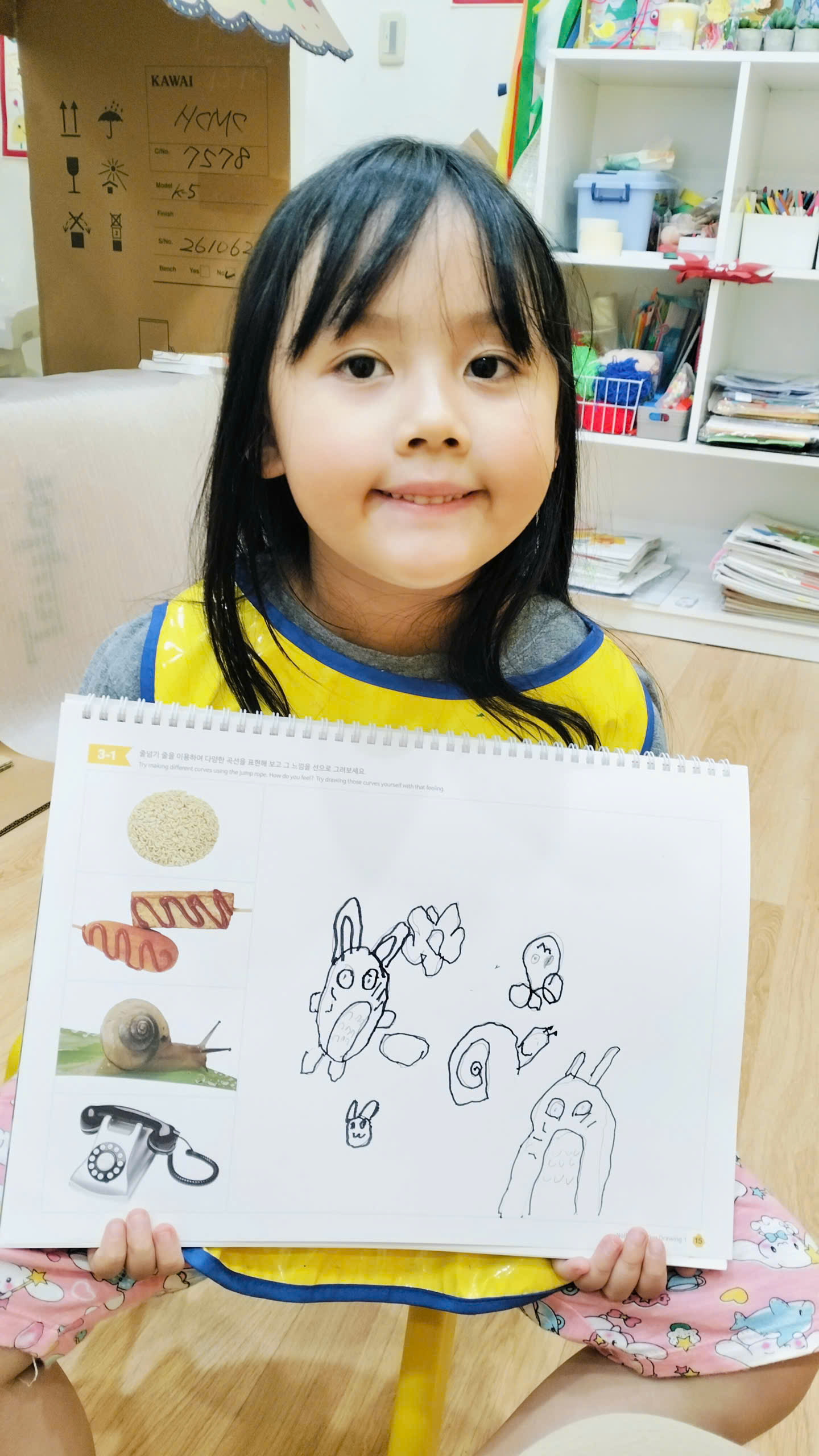 Đường Cong Kỳ Diệu: Từ Viên Kẹo Nhỏ đến Cánh đồng Rực Rỡ