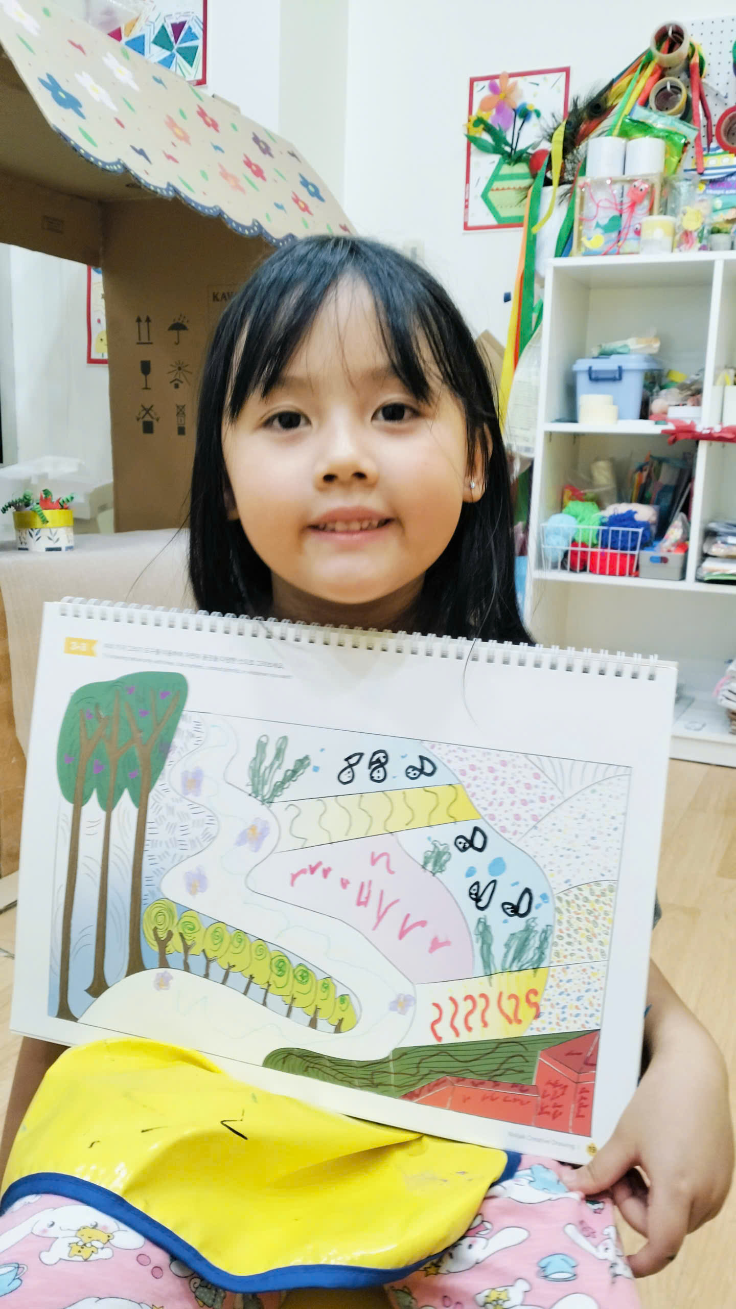 Đường Cong Kỳ Diệu: Từ Viên Kẹo Nhỏ đến Cánh đồng Rực Rỡ