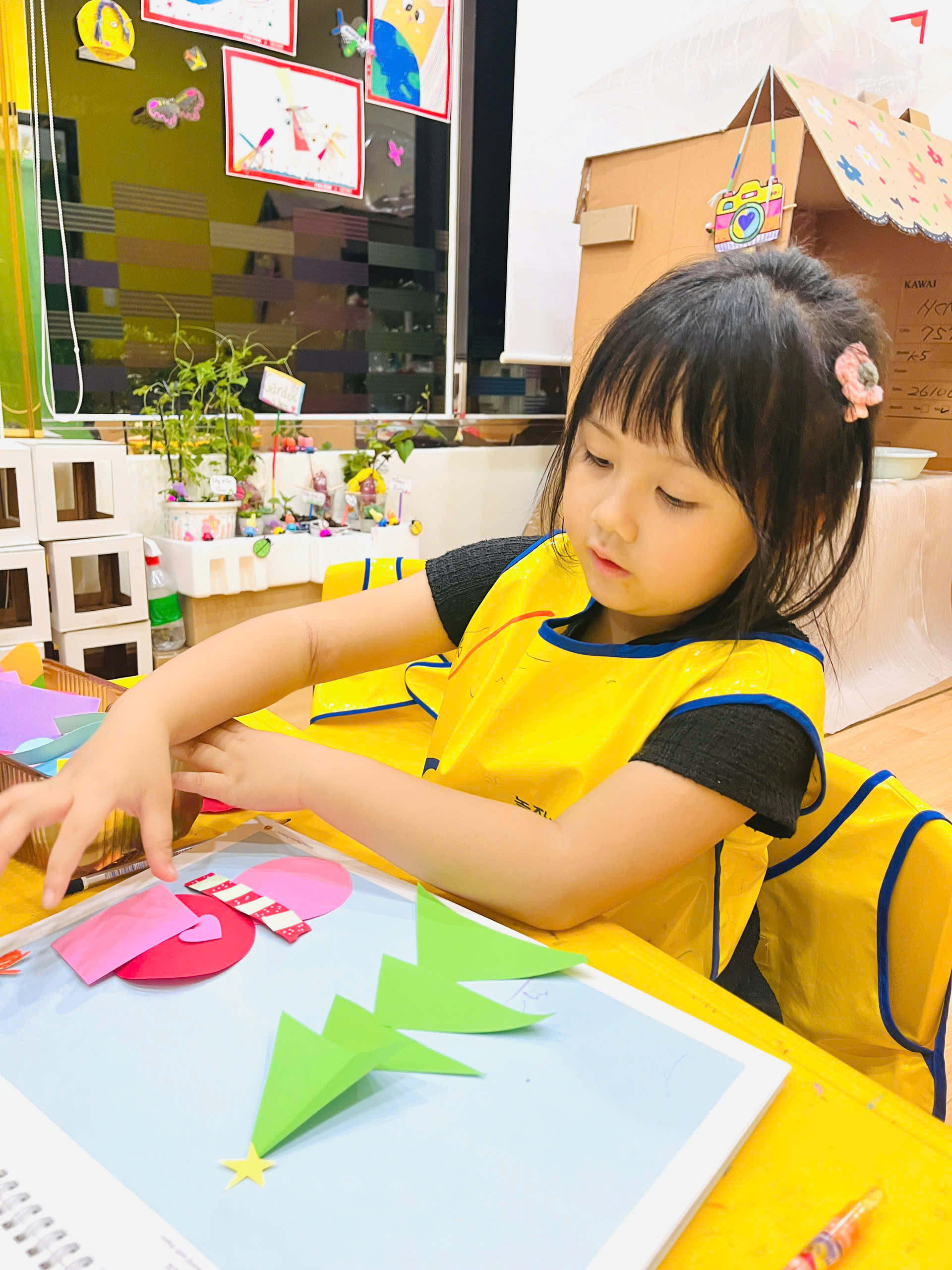Alina VÀ ThẾ GiỚi ĐƯỢc TẠo NÊn TỪ NhỮng HÌnh KhỐi NhỎ
