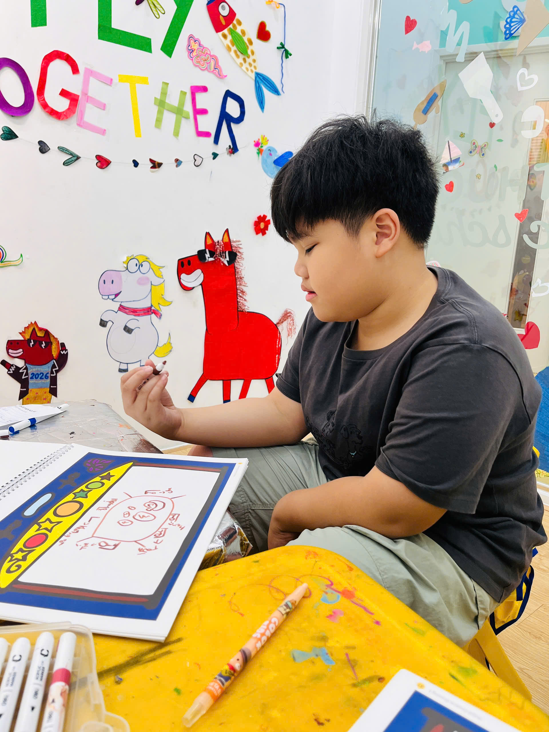 NhỮng KhoẢnh KhẮc Ấm Áp Qua GÓc NhÌn CỦa TrÍ TẤn