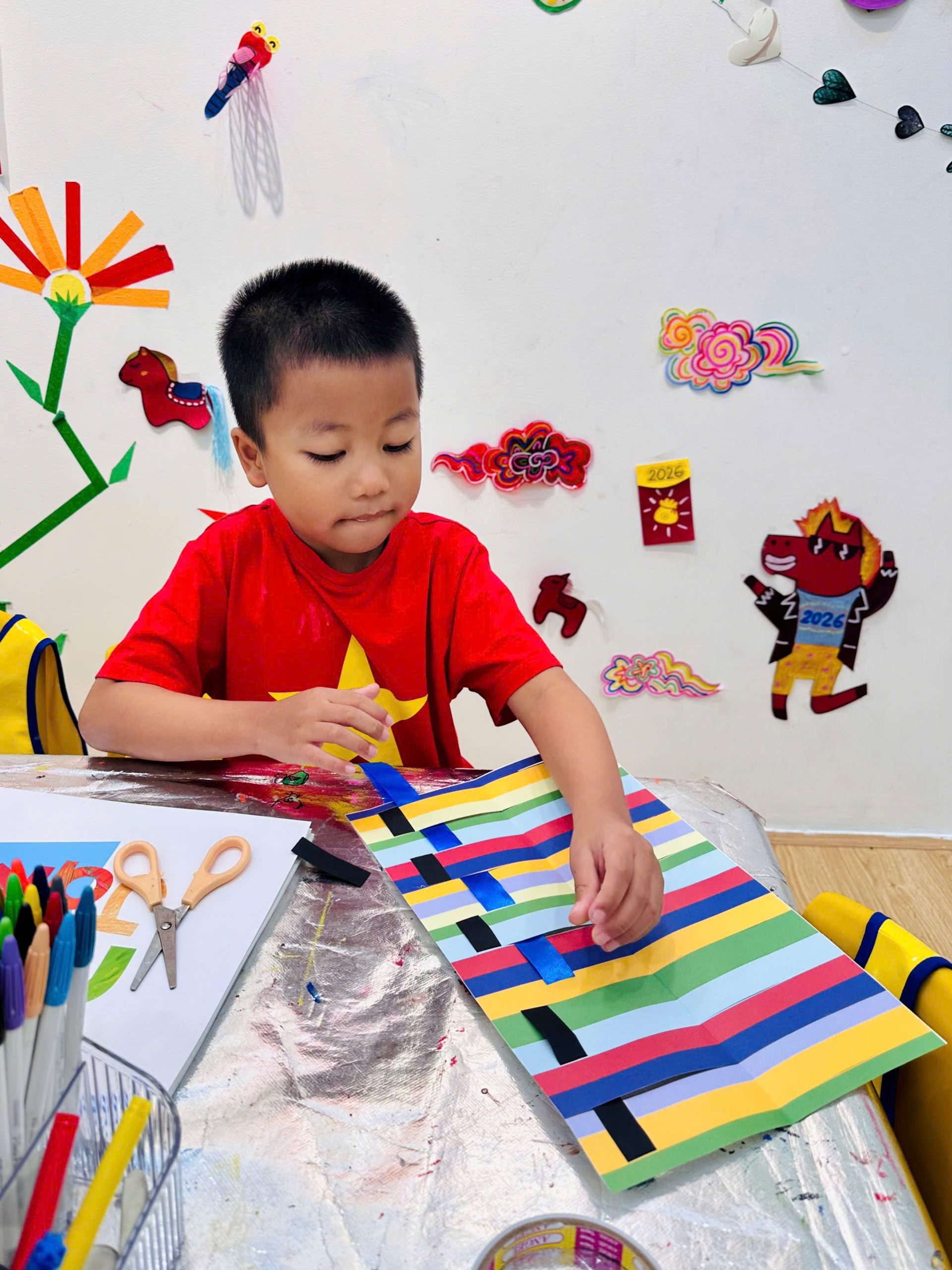 Chuyến Tàu Sắc Màu Của Nhà Sáng Tạo Nhí