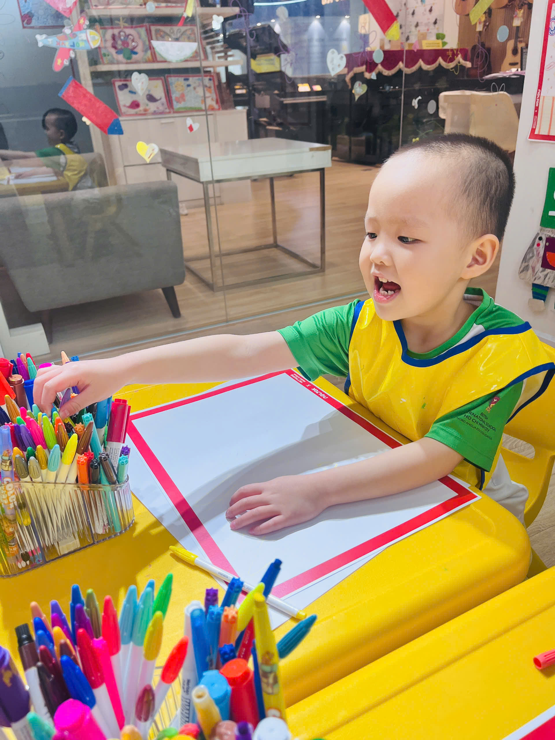 BuỔi HỌc ThỬ TẠi LỚp VẼ Noljak – CÙng BÉ KhÁm PhÁ ThẾ GiỚi HÌnh KhỐi VÀ MÀu SẮc 🎨