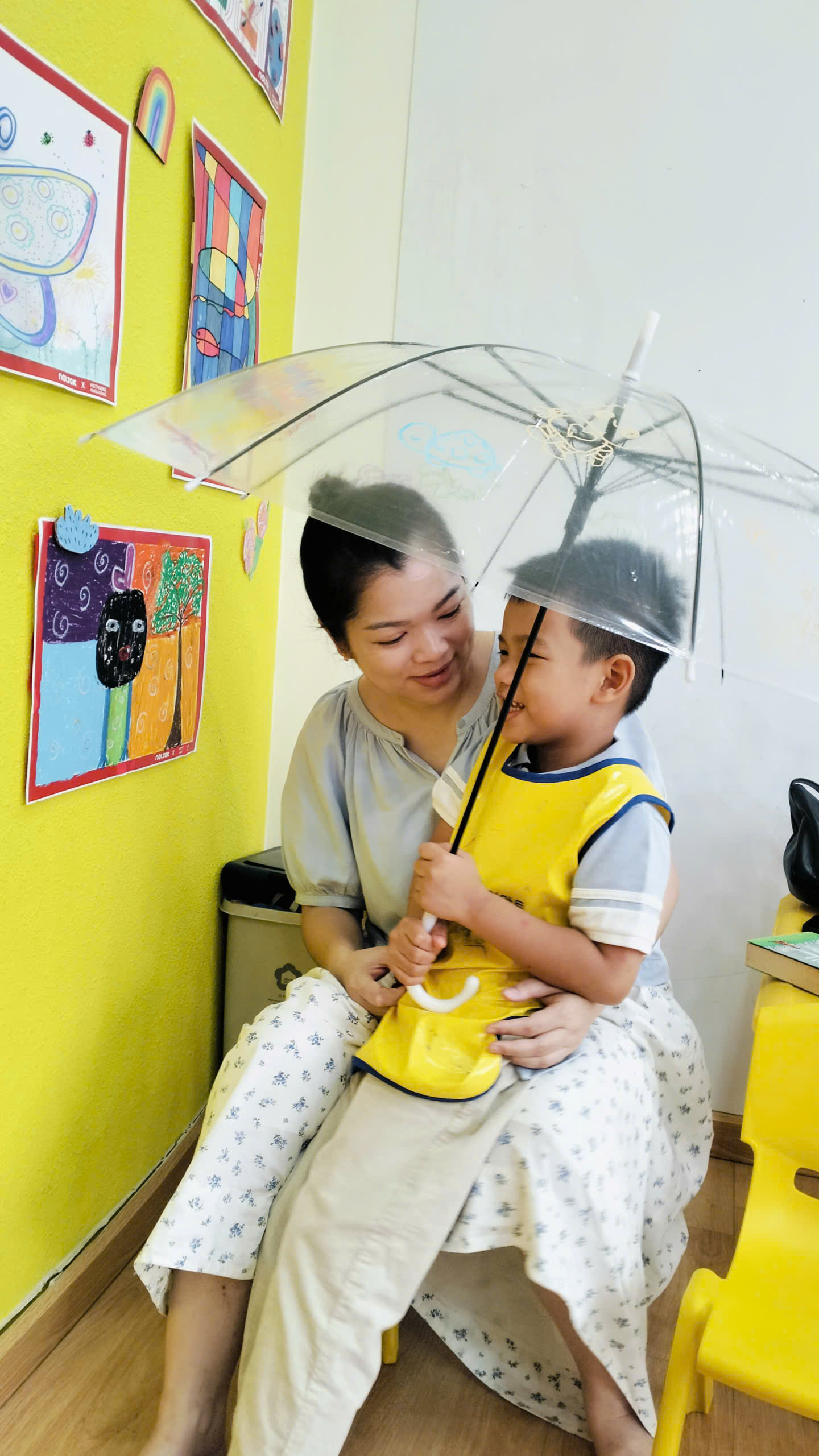 Workshop NhỮng ChiẾc Ô RỰc RỠ