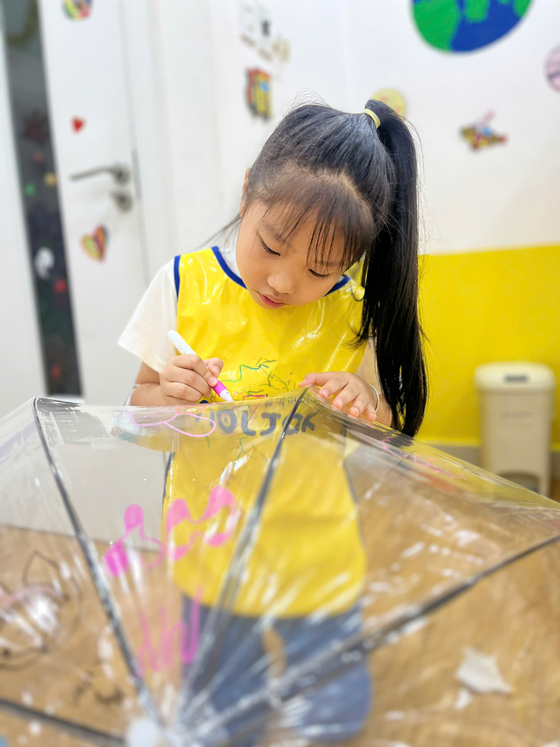 MỘt BuỔi ChiỀu NgẬp TrÀn MÀu SẮc CÙng Workshop VẼ DÙ Noljak