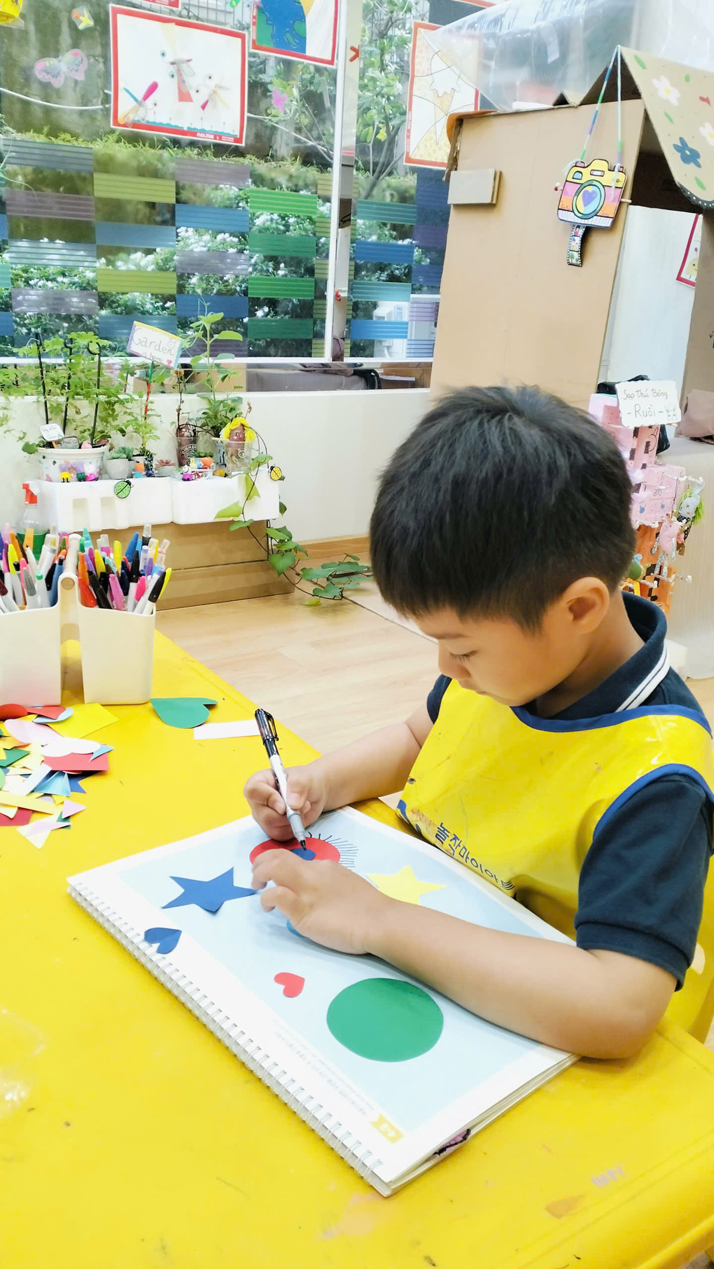 Roy CÁc HÌnh KhỐi MÀu SẮc