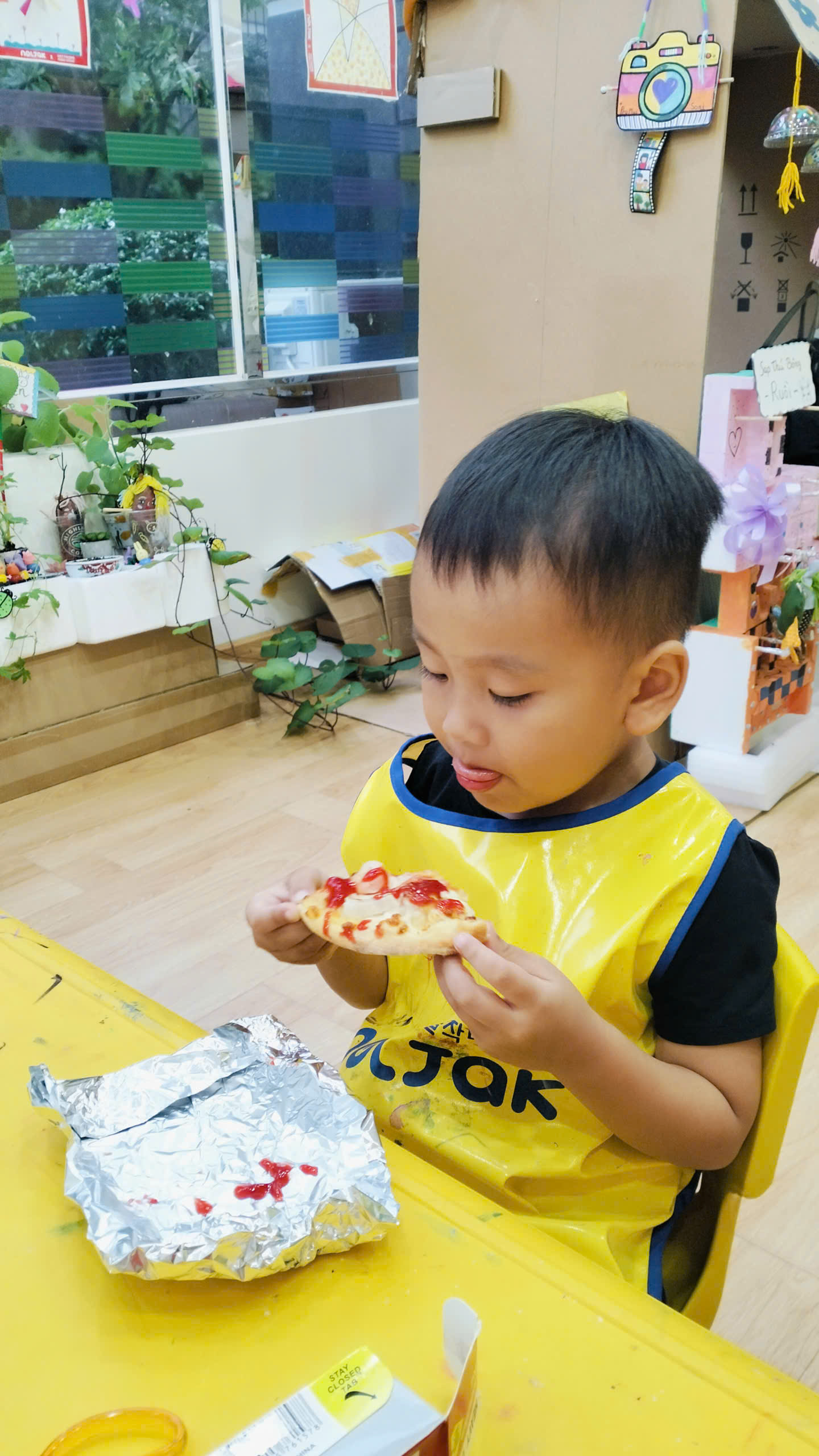 🎉 BỮA TIỆC SINH NHẬT SẮC MÀU CỦA BÉ