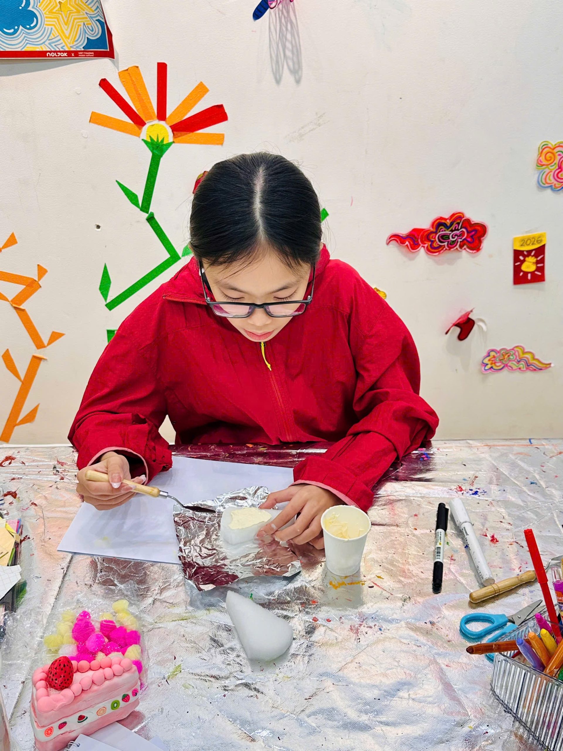 Chiếc Bánh Kem Ngọt Ngào Qua Nét Vẽ Của Bé