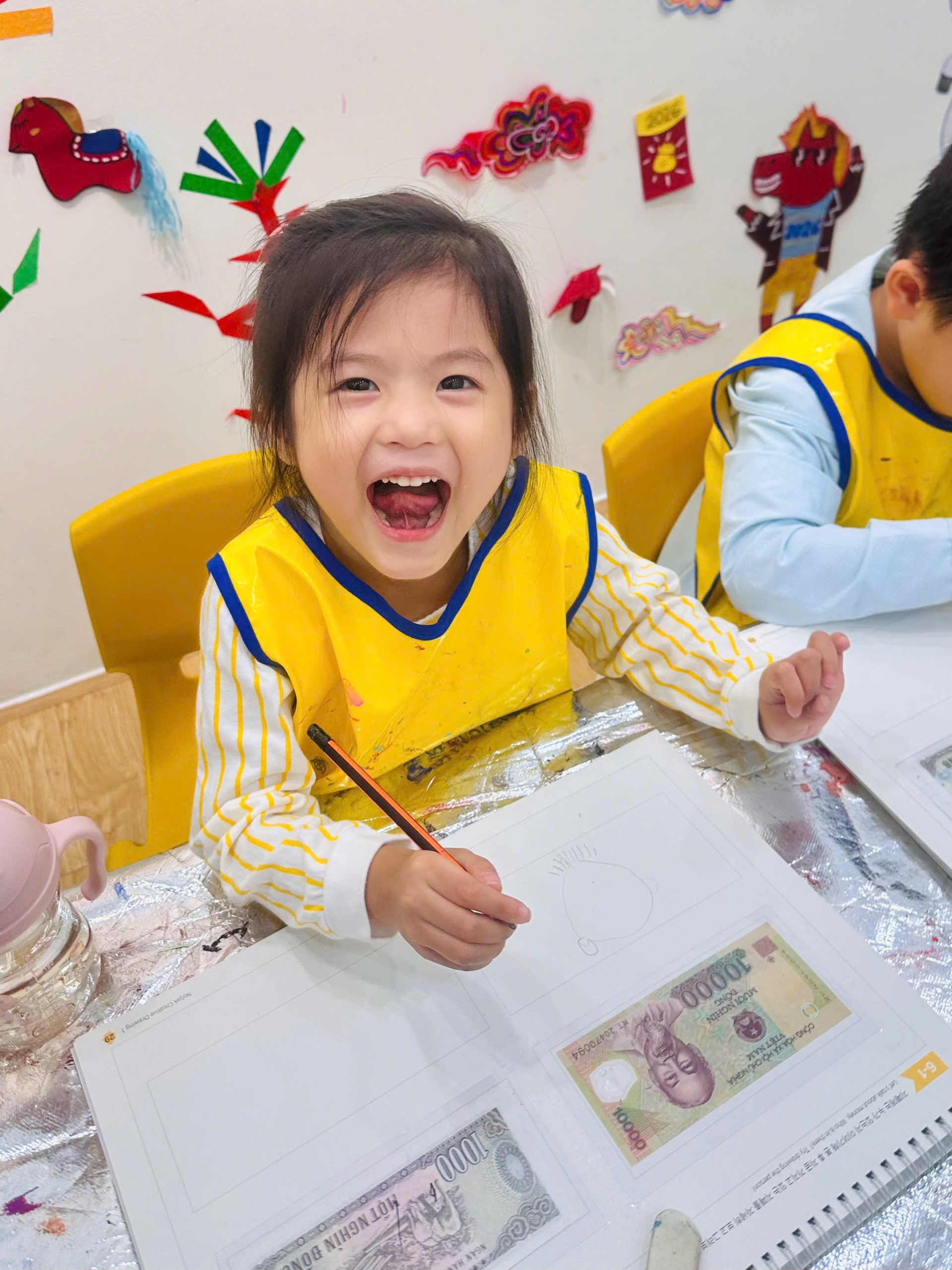 Khám Phá Tiền Việt Nam Qua Hội Họa