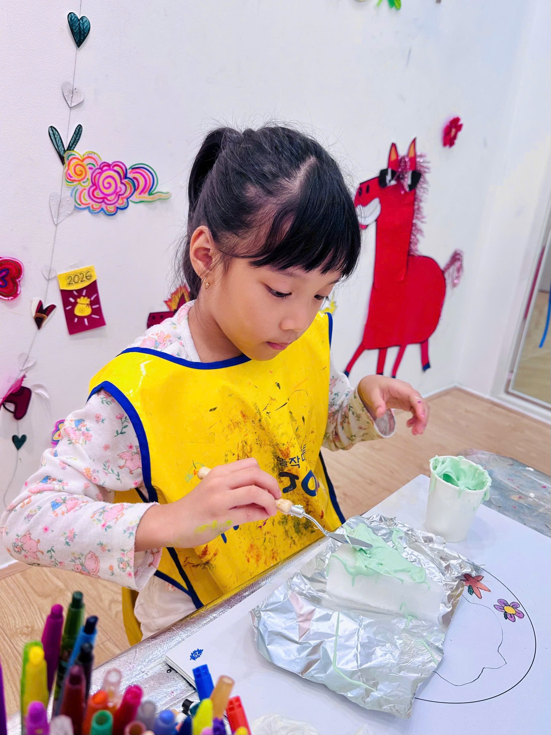 Quan Sát Chiếc Bánh Kem