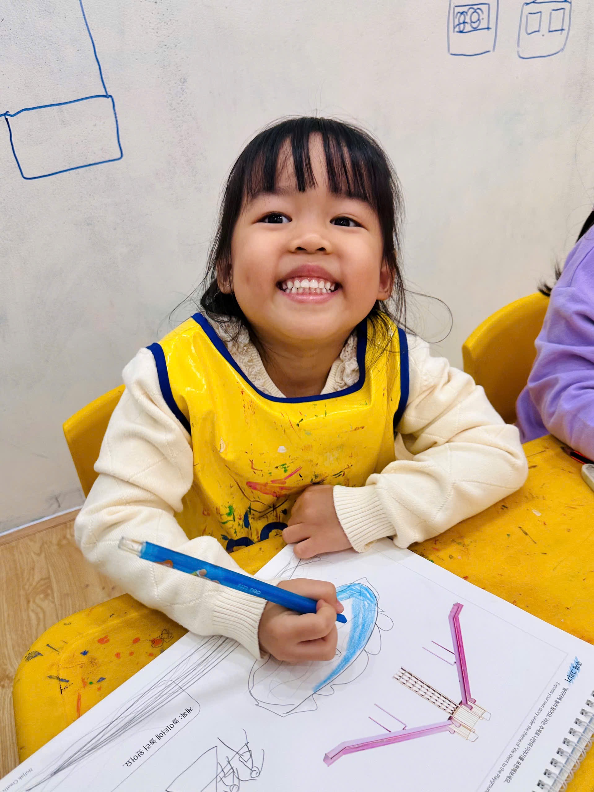 Công Viên Tuổi Thơ Qua Nét Vẽ Của Bé