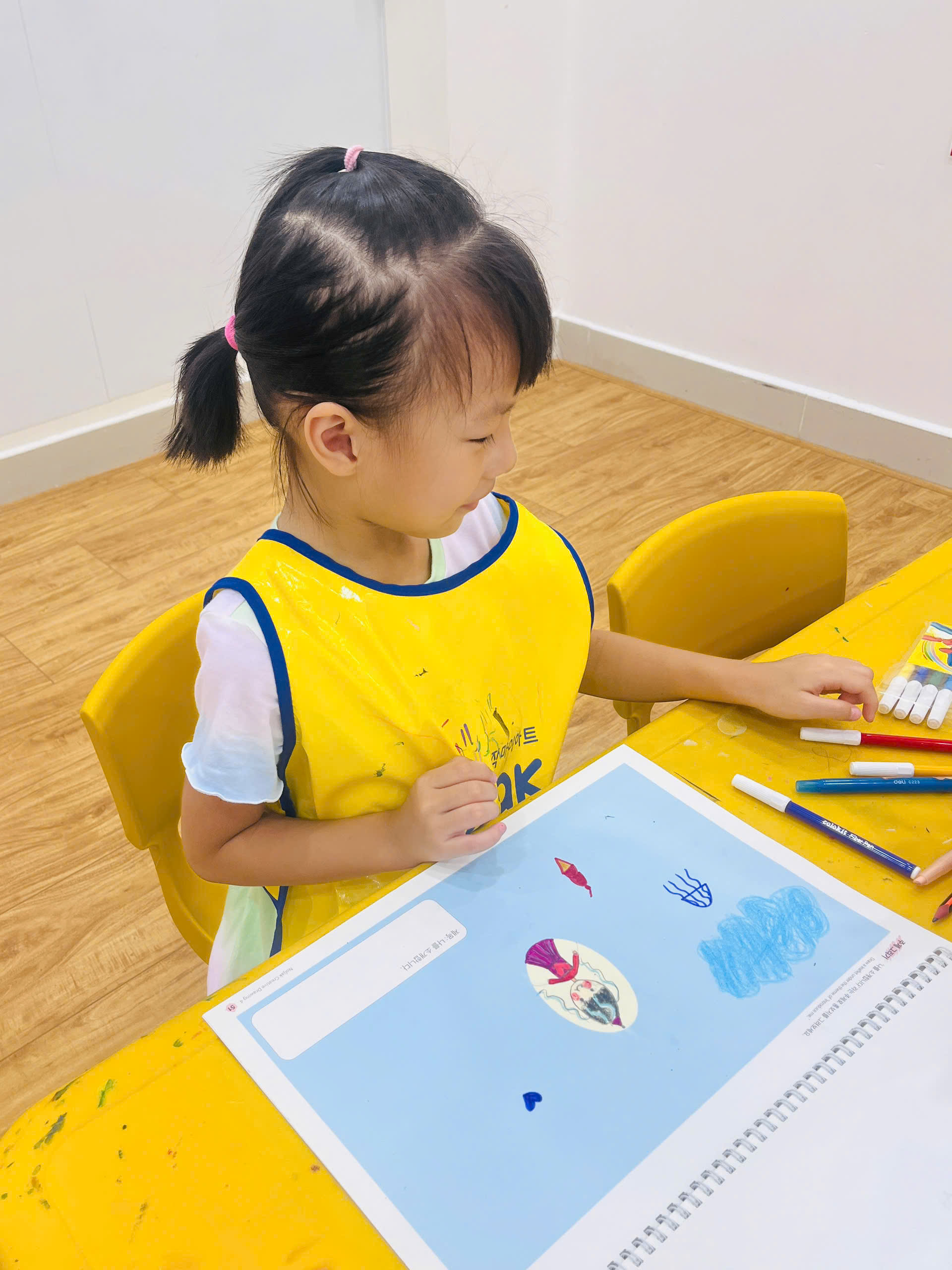 Mimi – KỂ CÂu ChuyỆn CỦa MÌnh BẰng MÀu SẮc