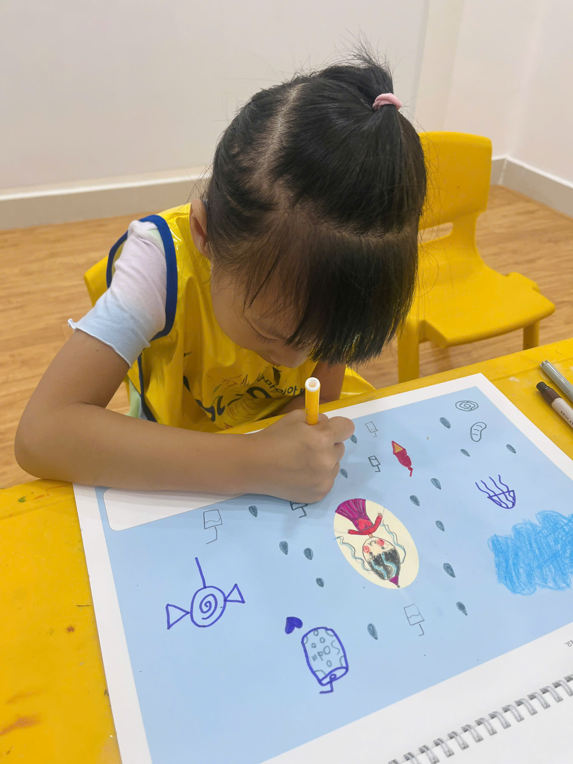 Mimi – KỂ CÂu ChuyỆn CỦa MÌnh BẰng MÀu SẮc