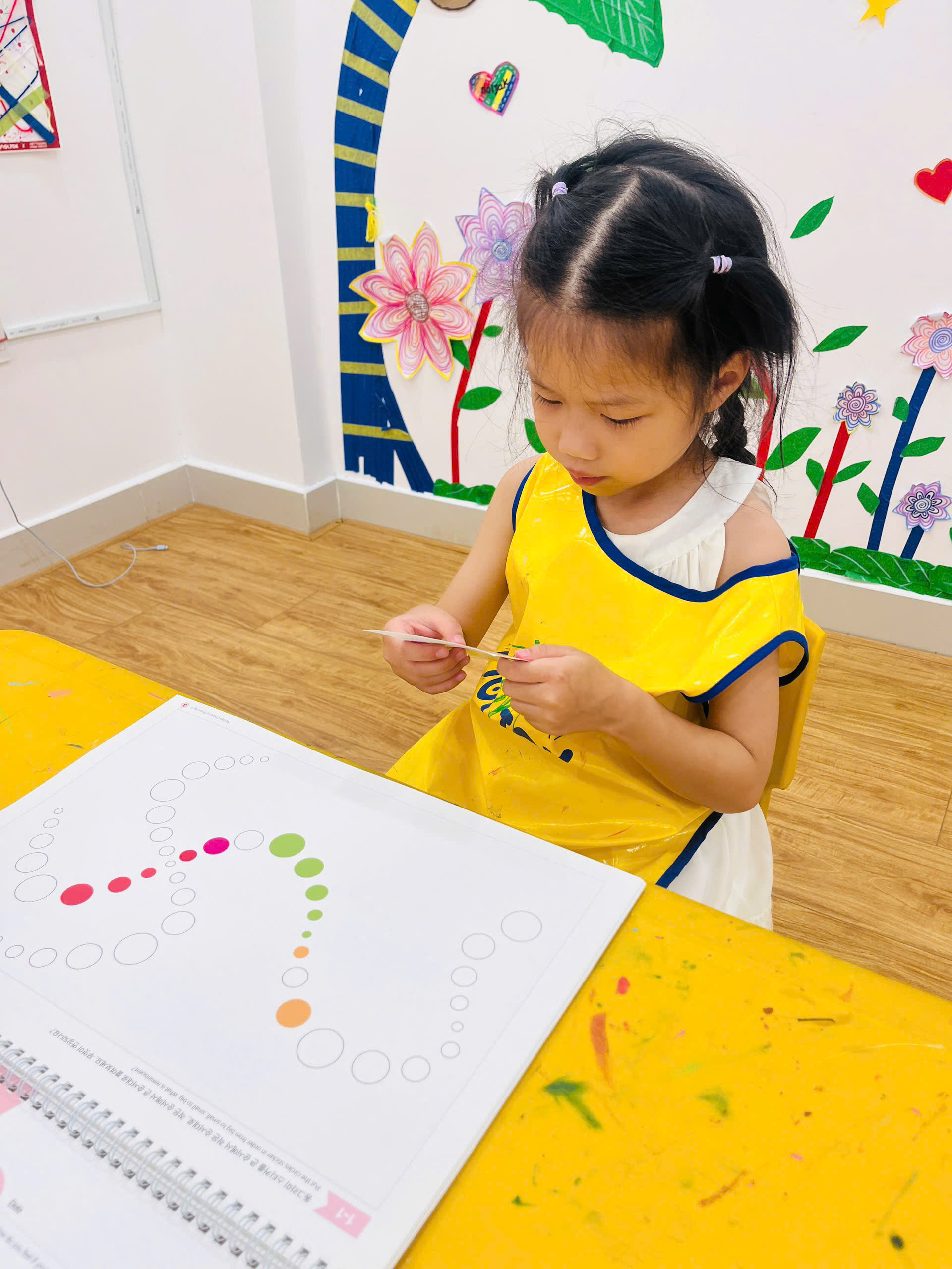 Minh Anh – NhỮng HÌnh TrÒn ĐẦy Ảo DiỆu