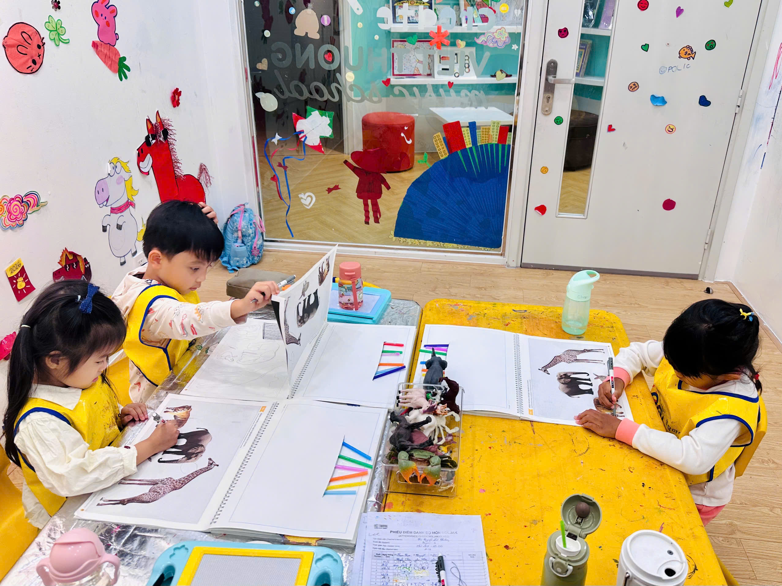MỘT GÓC VƯỜN THÚ NHỎ TRONG LỚP HỌC NOLJAK
