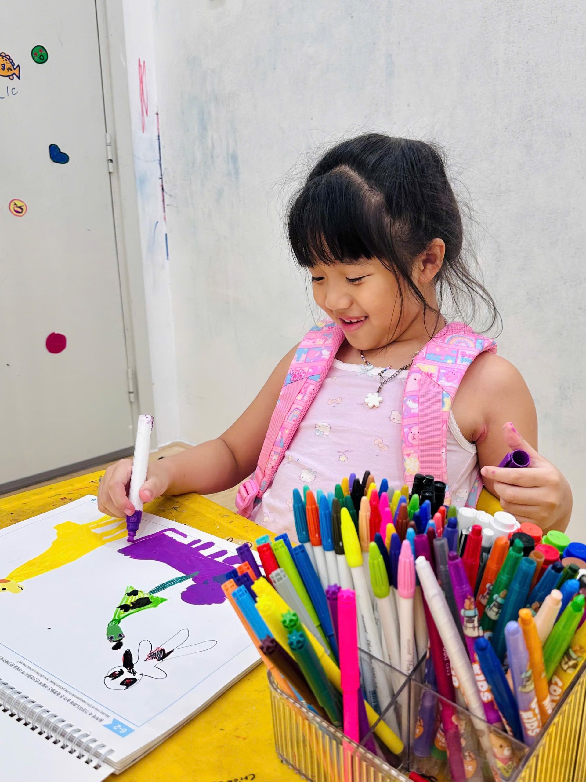 Bé Sáng Tạo Truyện Tranh Về Thế Giới Loài Vật