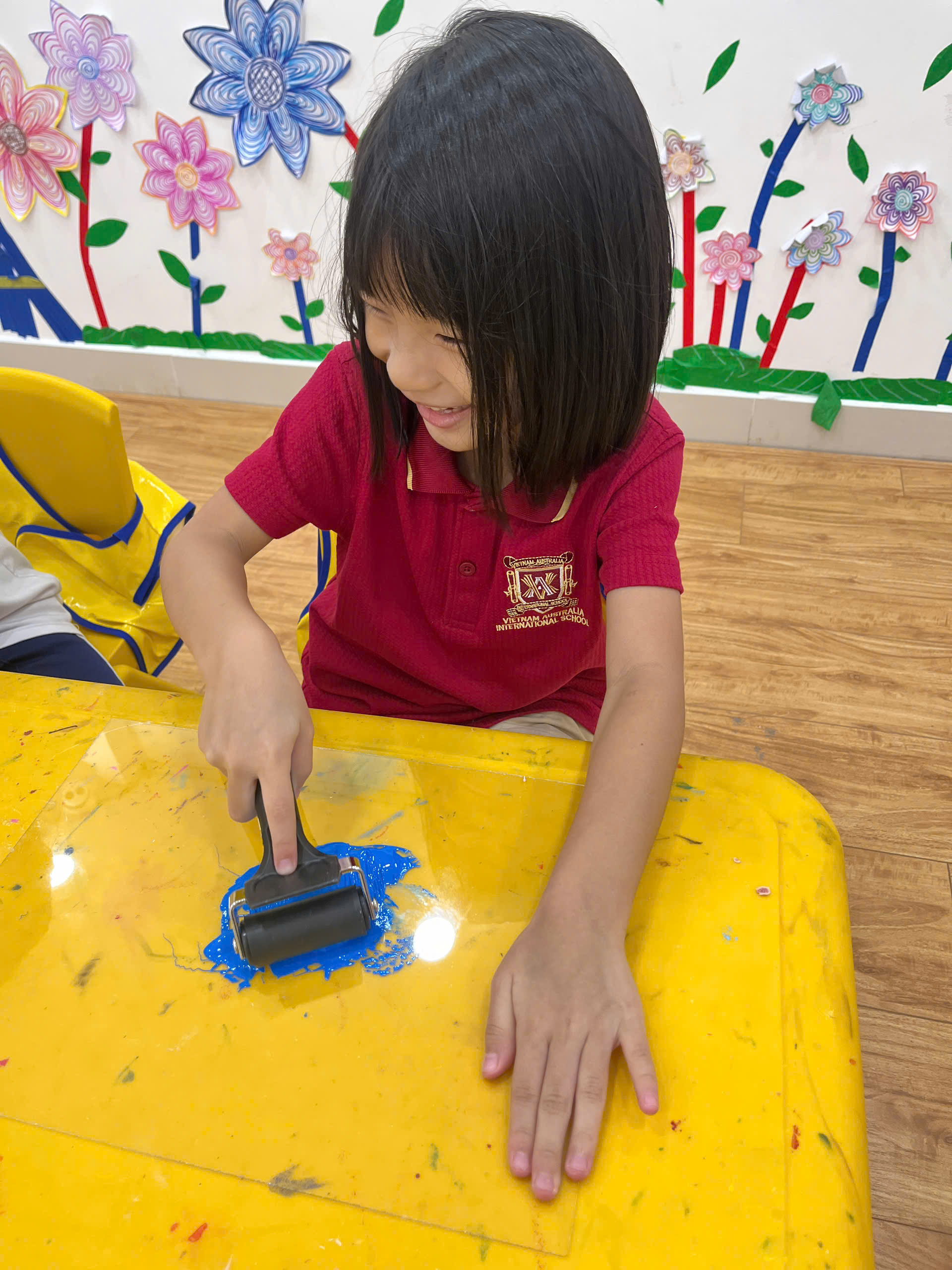 Mimi TrỞ ThÀnh “hỌa SĨ Tranh In” CÙng Noljak