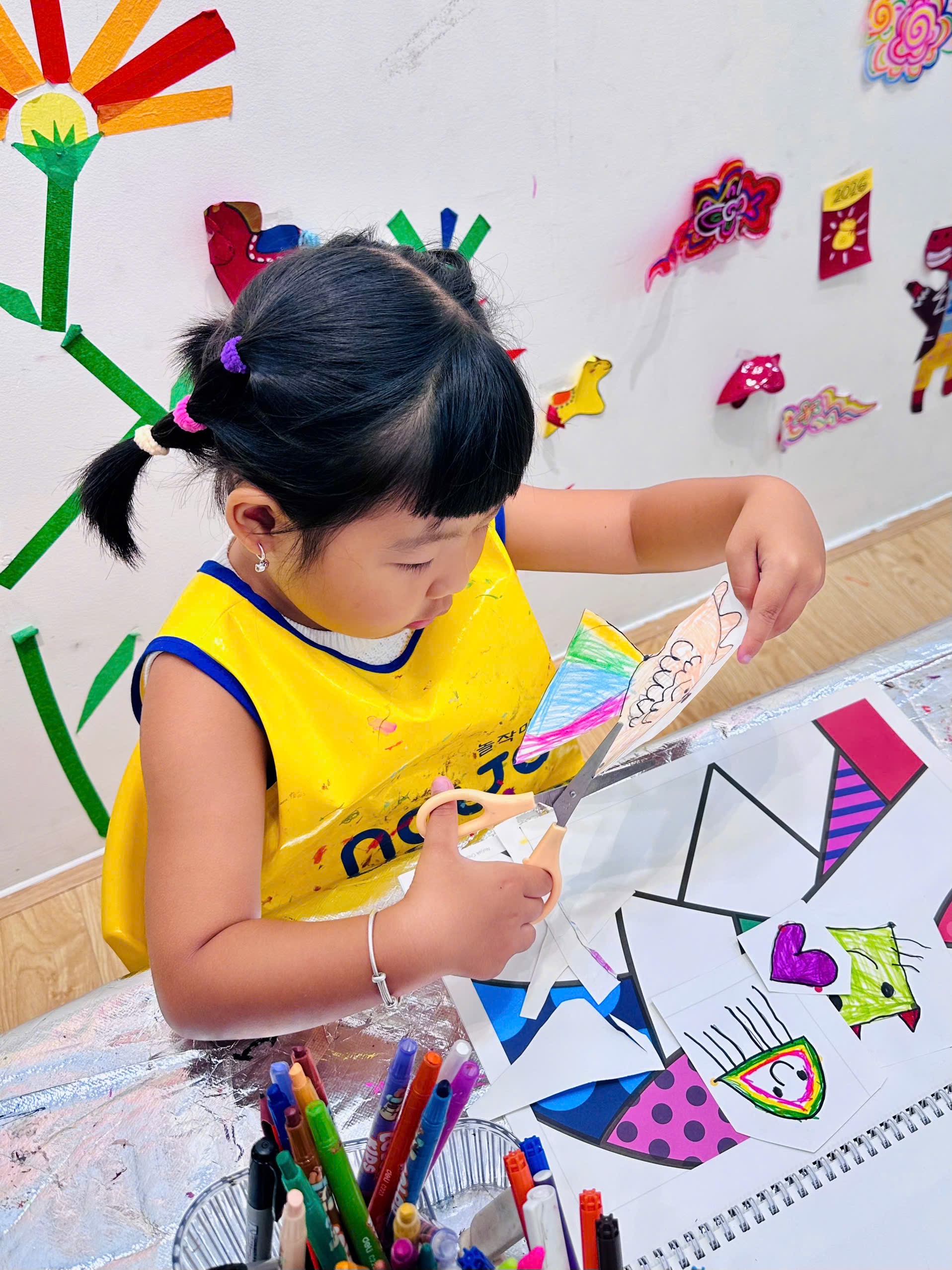 Khám Phá Màu Sắc Mạnh Mẽ Và Cá Tính